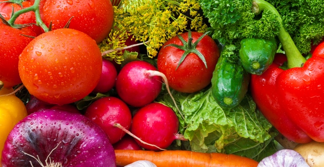 Alimente pentru masa musculara - legume si verdeturi